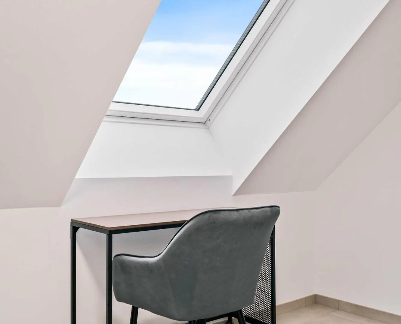 Bright & Cozy Coliving In Luxembourg Apartment